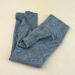 Lululemon size 6 leggings